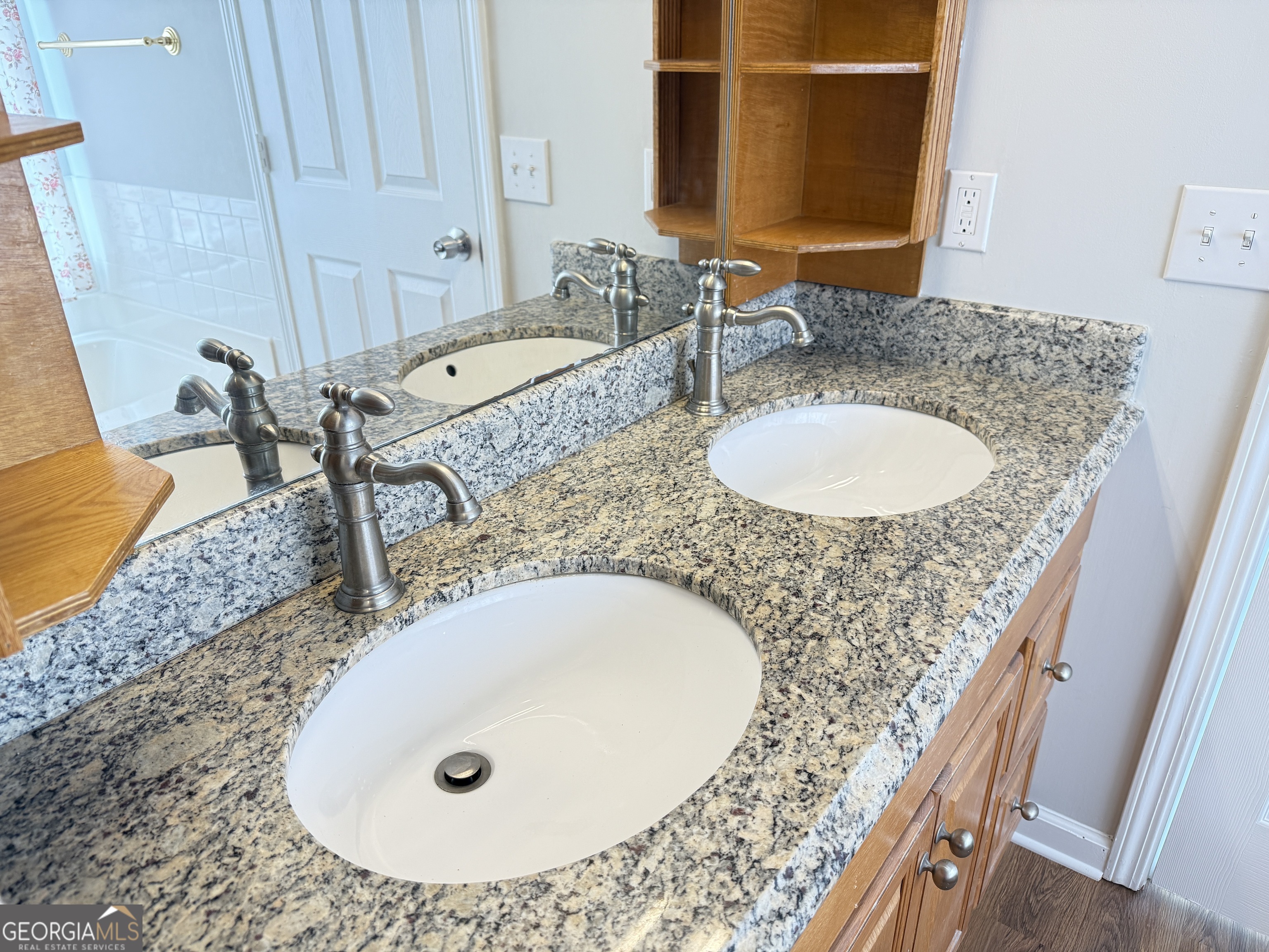 Morton Chase - Residential Lease