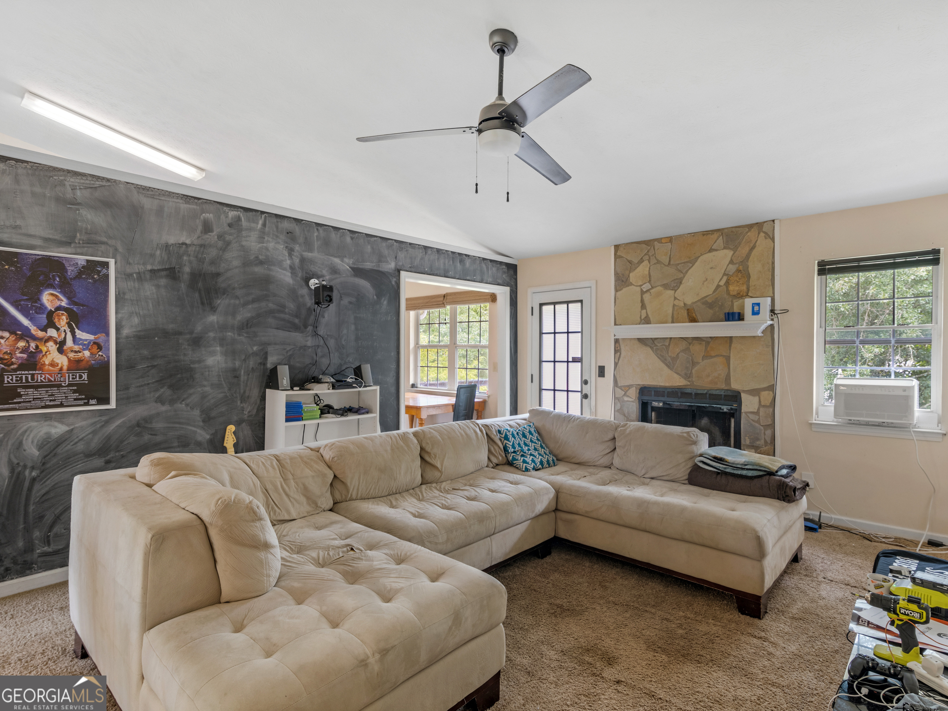 140 Joshua ST