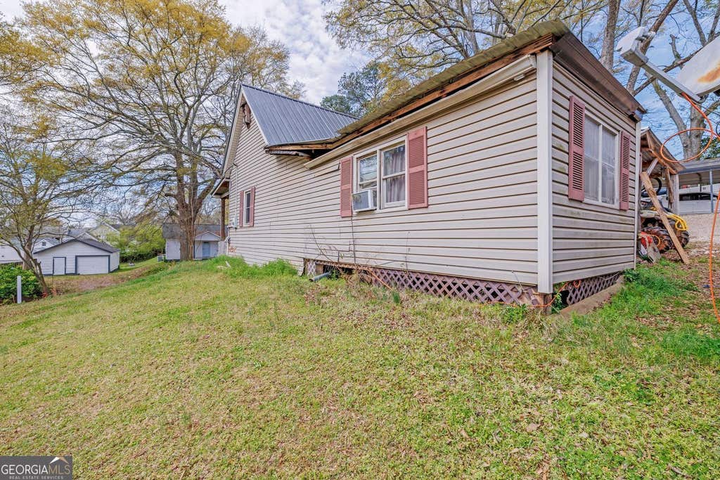 Photo of 5408 Spring Street, Flowery Branch, GA 30542 (MLS # 10811237)