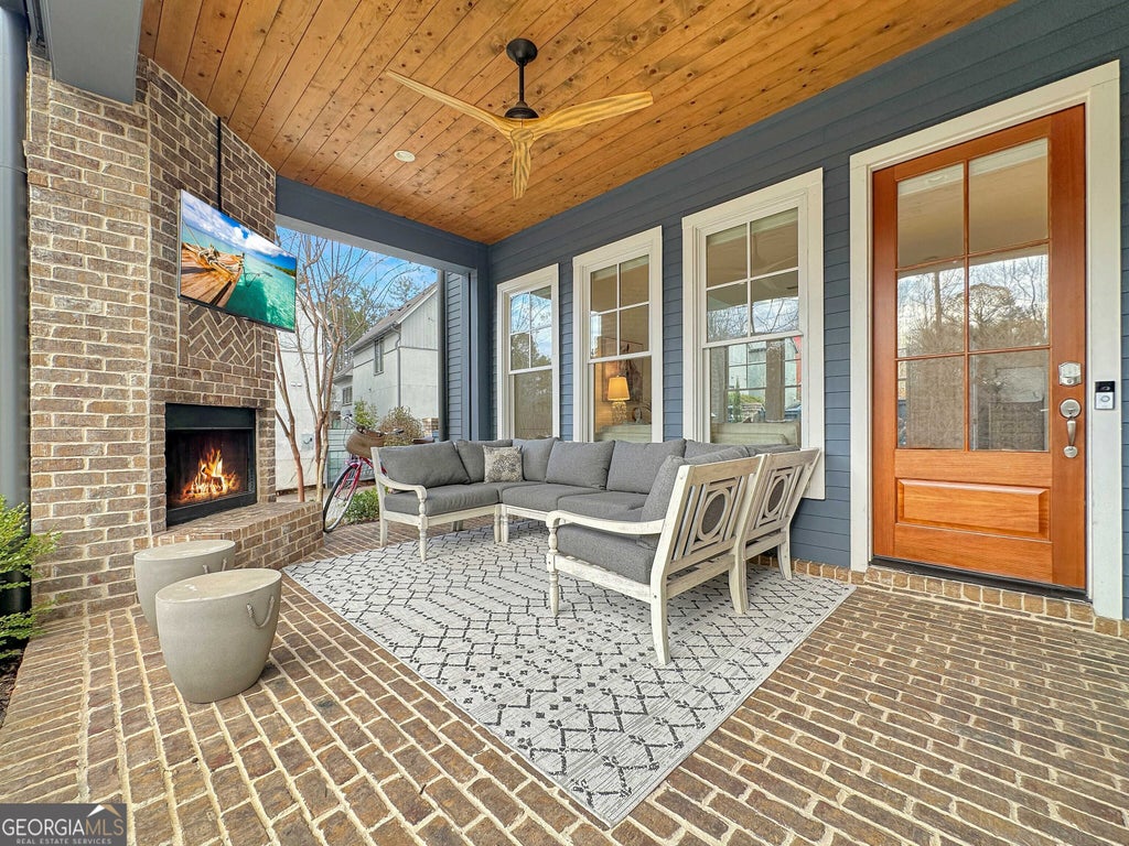 Photo of 200 Mado Lane, Chattahoochee Hills, GA 30268 (MLS # 10796938)
