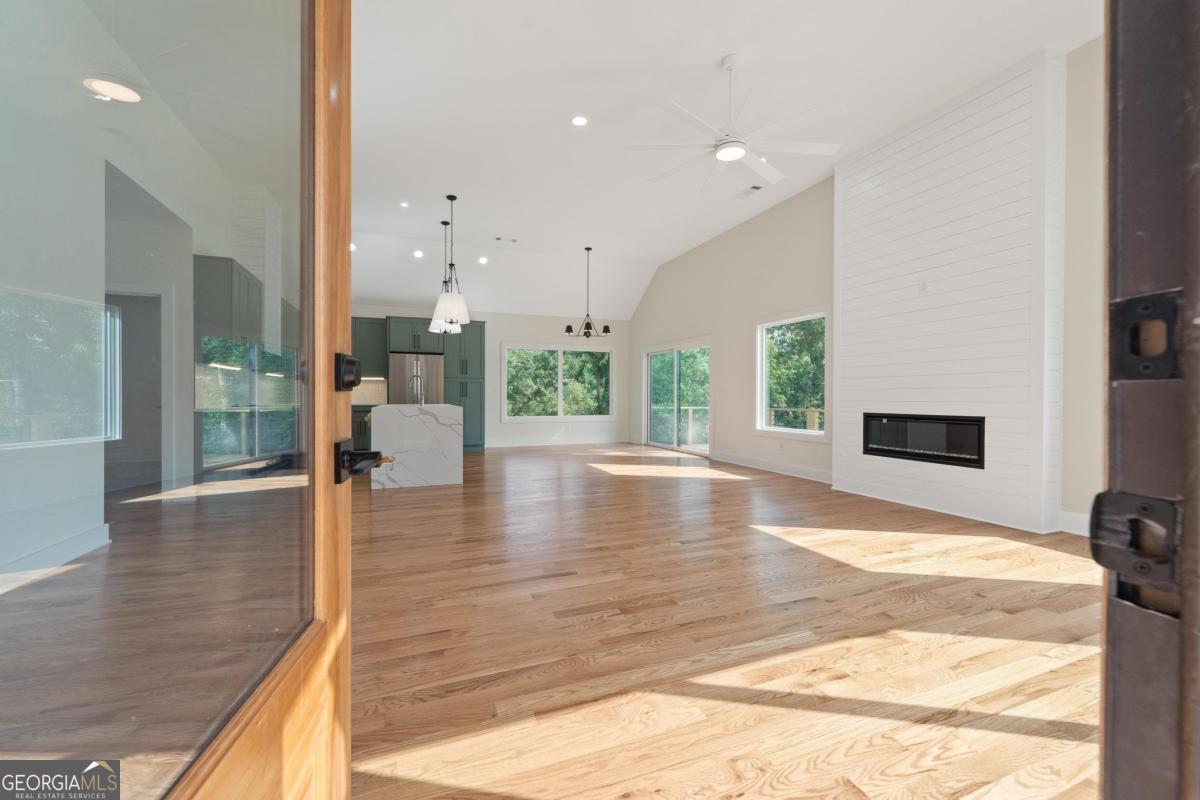 631 Susan Davis RD
