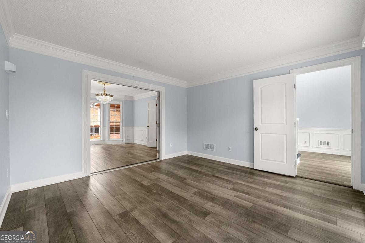 125 Sandridge CT