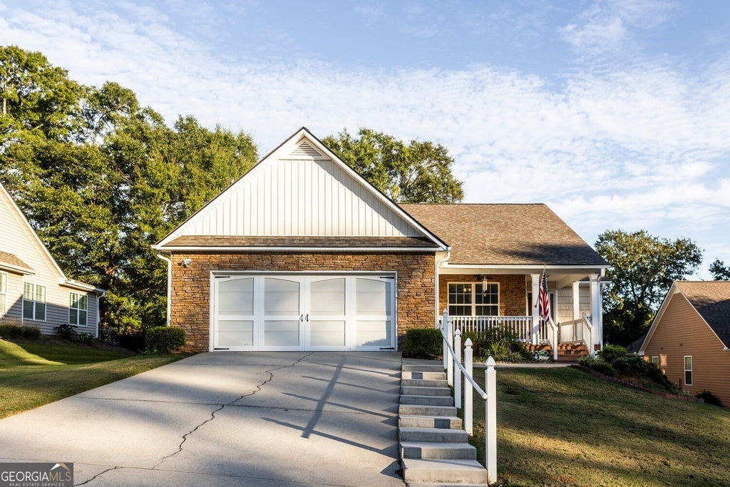 Photo of 921 Stone Creek Court, Monroe, GA 30655 (MLS # 10872131)