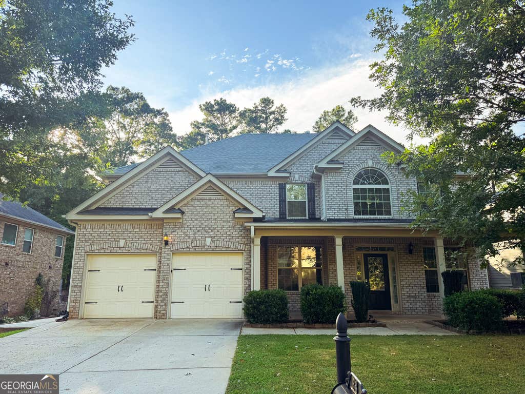 Photo of 38 Canyon View Drive, Newnan, GA 30265 (MLS # 10823925)