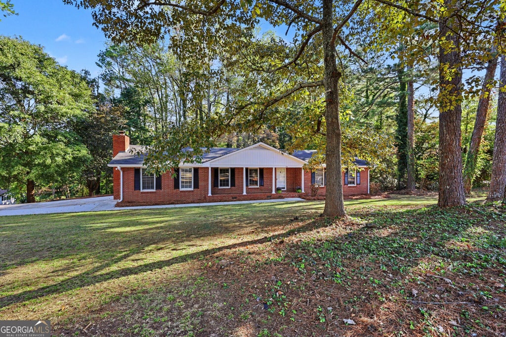 Photo of 296 Craig Drive, Lawrenceville, GA 30046 (MLS # 10879398)