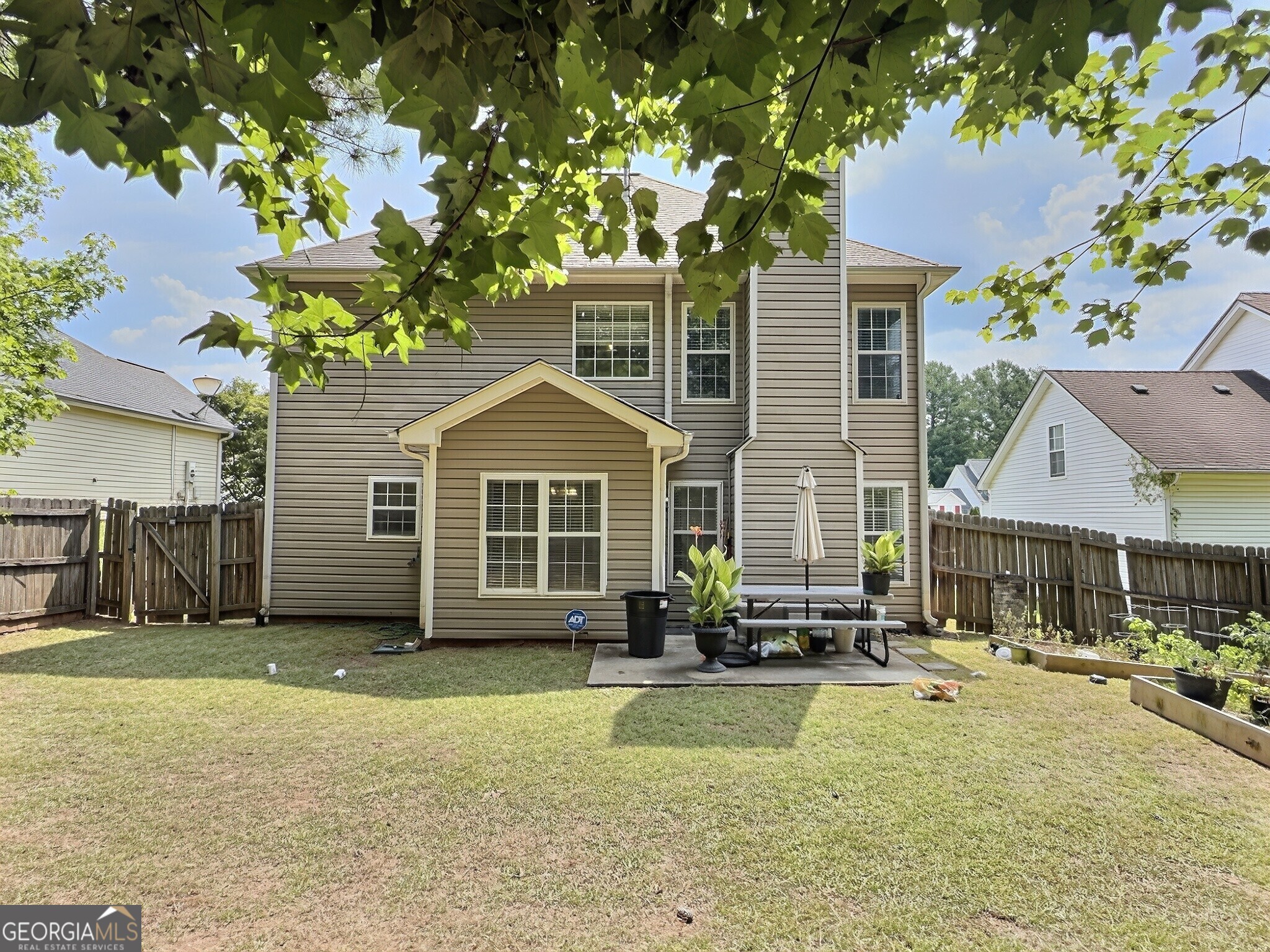 3050 Highland Park LN