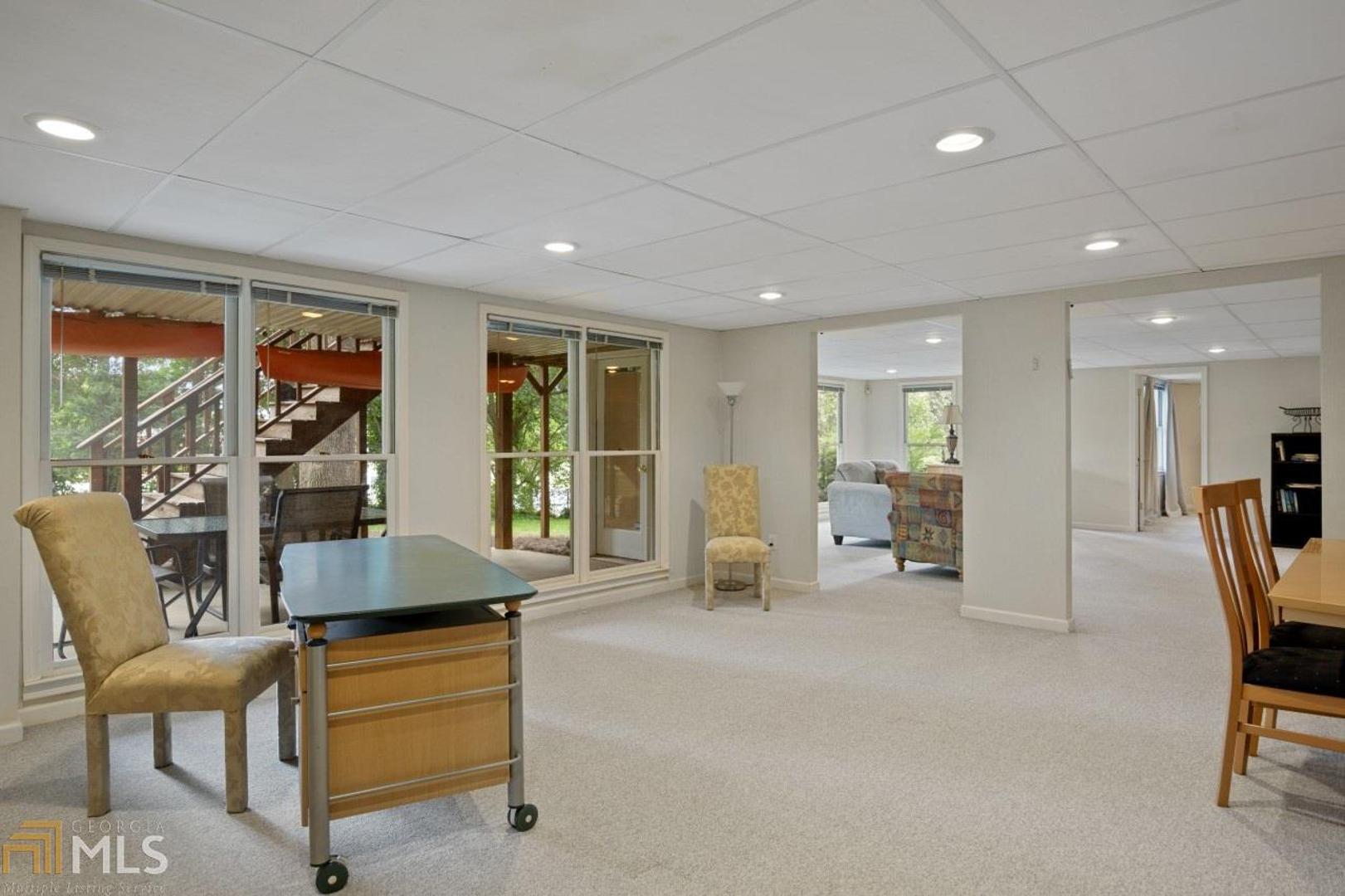 Hampton Woods - Residential