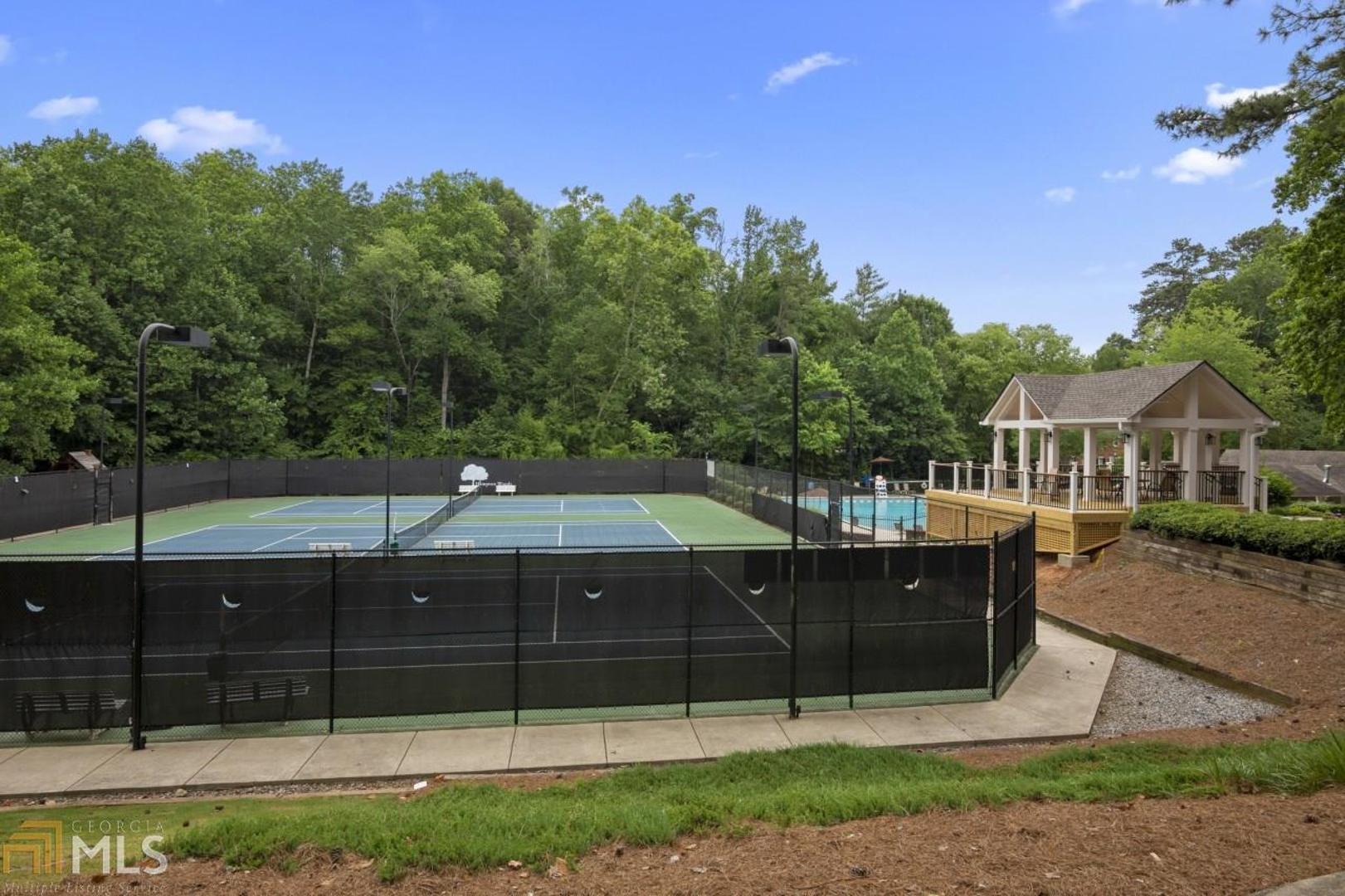 Hampton Woods - Residential