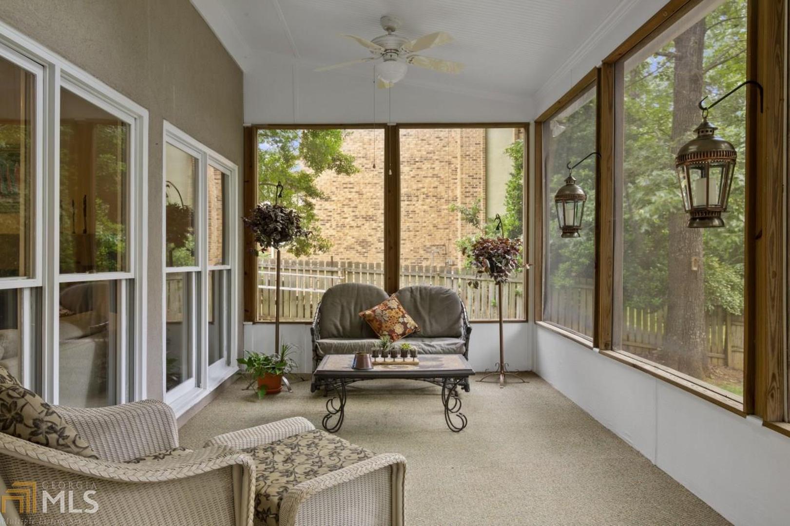 Hampton Woods - Residential