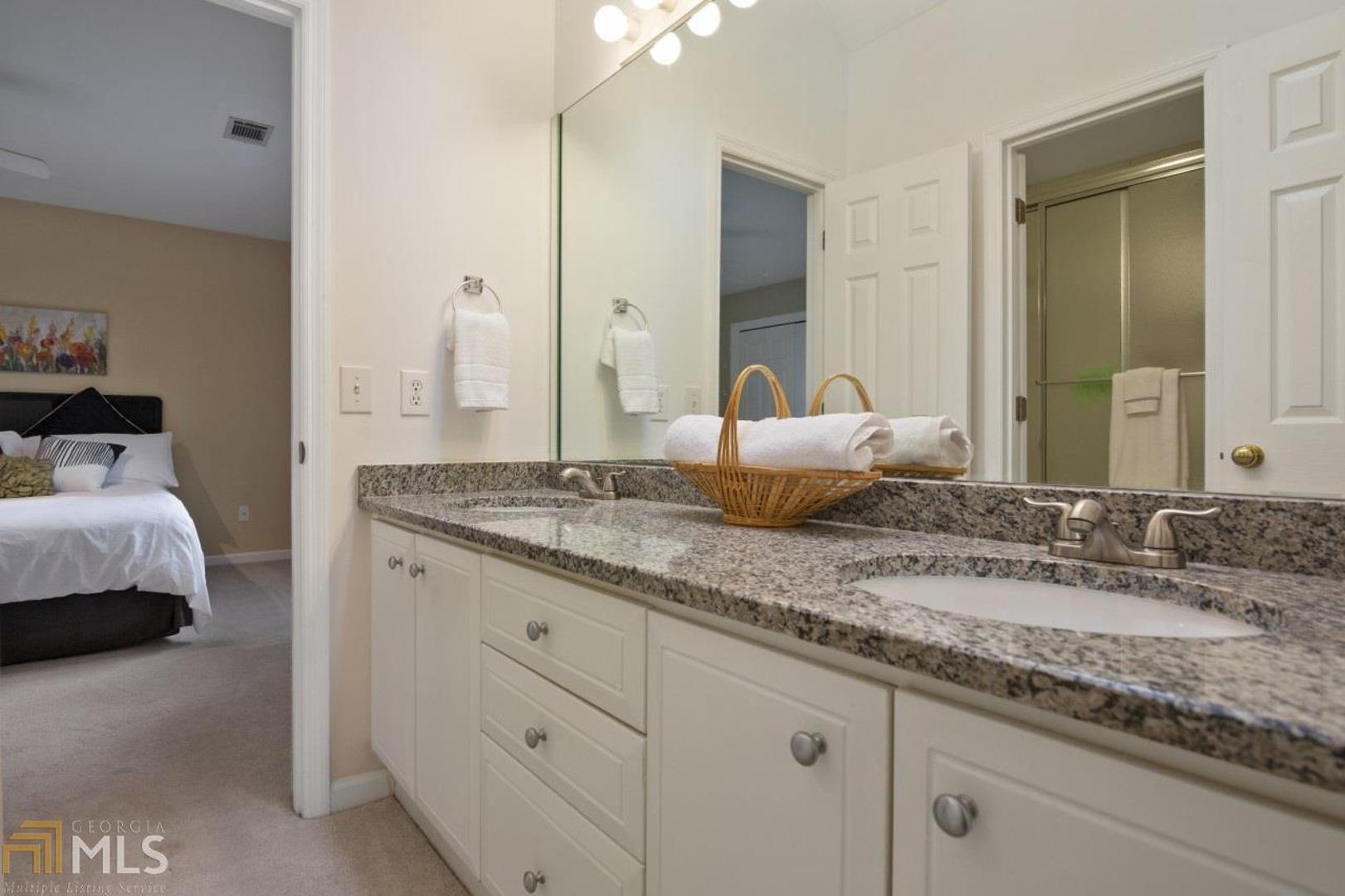 Hampton Woods - Residential