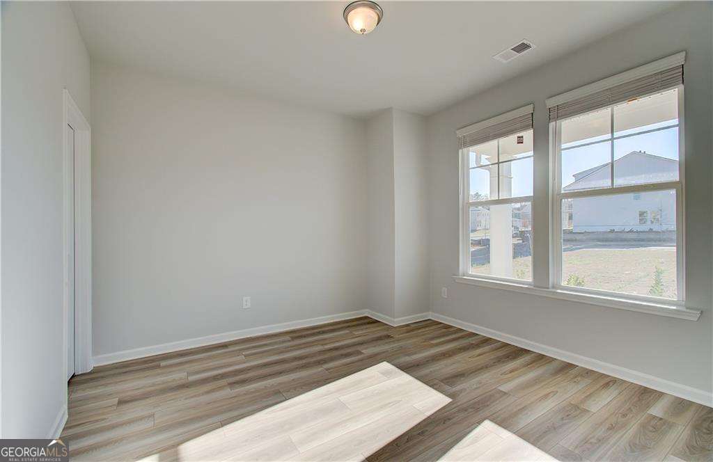 124 Dalston CV
