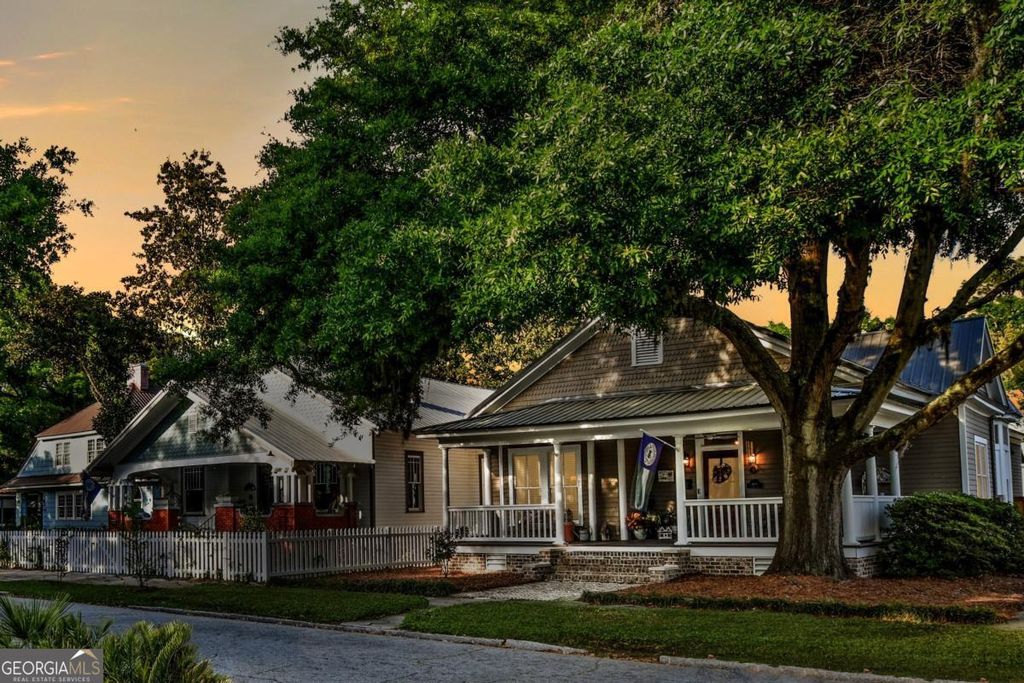 Photo of 600 Union Street, Brunswick, GA 31520 (MLS # 10733304)