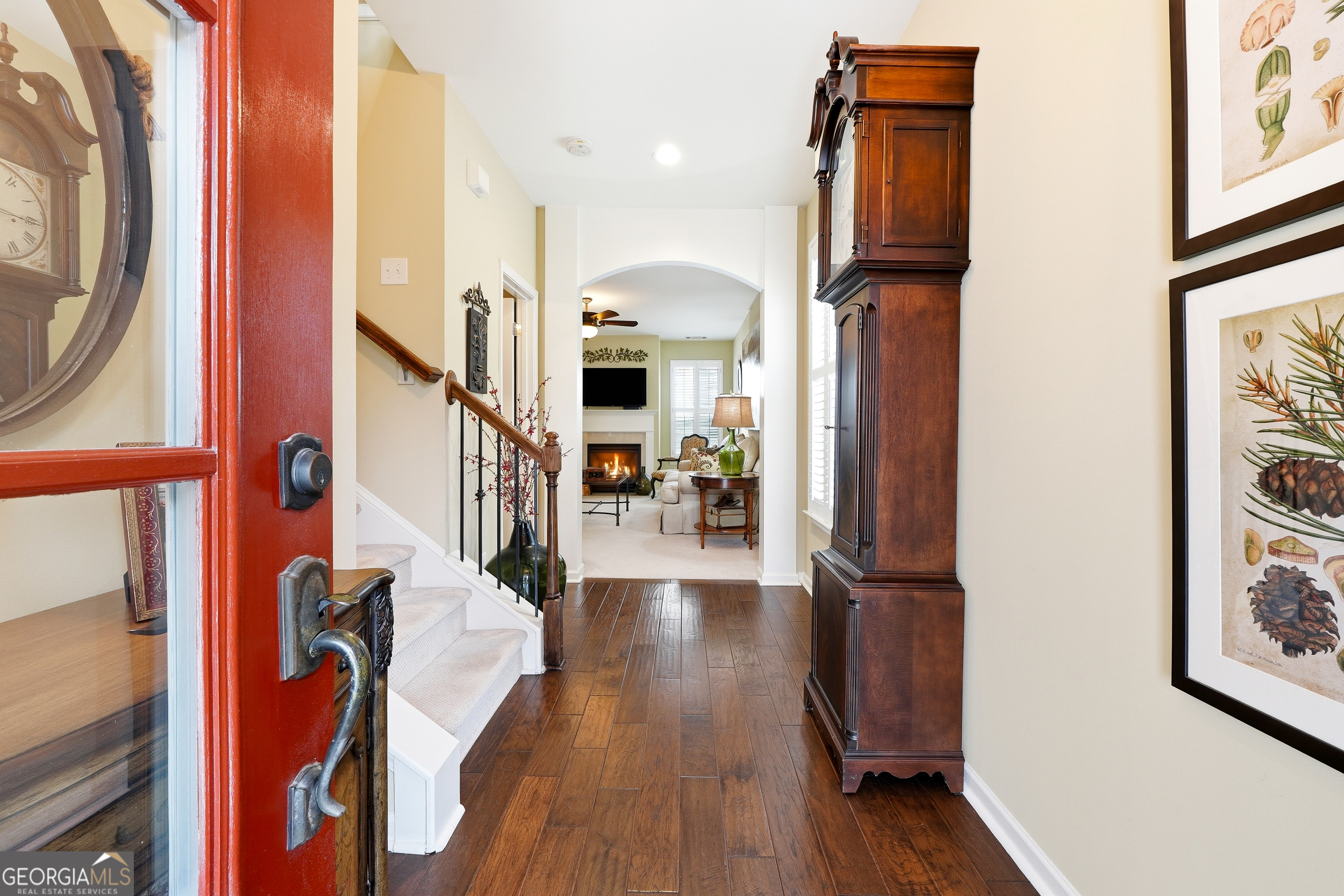 217 Highland Village LN