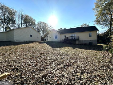 A home in Hoschton