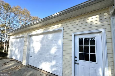 A home in Hoschton