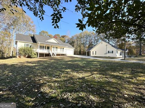 A home in Hoschton