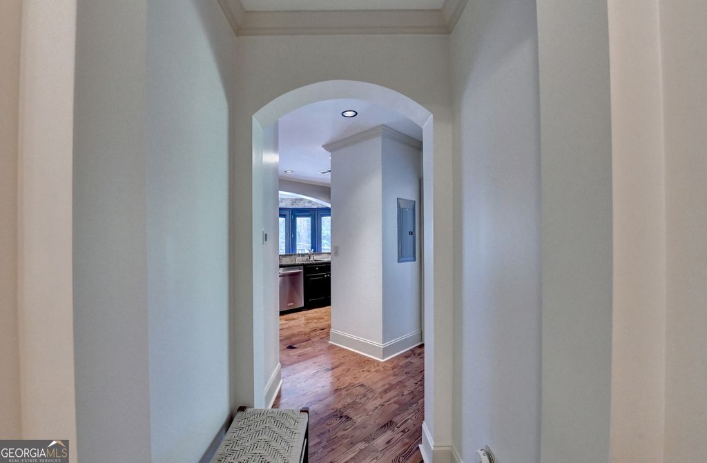 Photo of 2255 Peachtree Road NE #424, Atlanta, GA 30309 (MLS # 10736290)