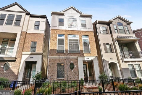 Photo of 582 Broadview Place NE, Atlanta, GA 30324 (MLS # 10847495)