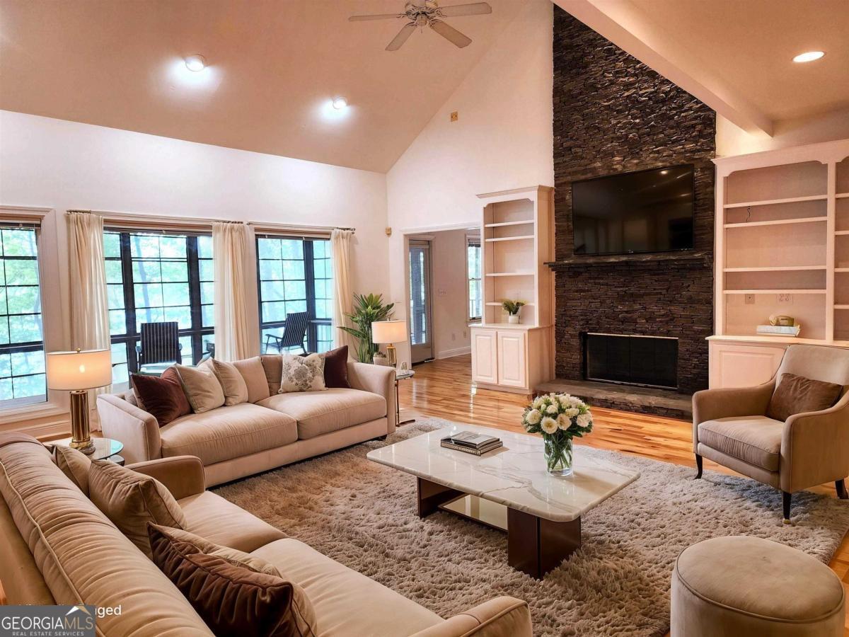 117 Horseshoe CIR