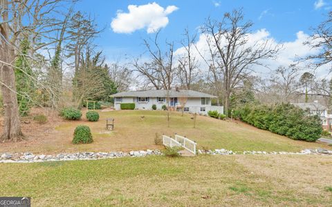 A home in Toccoa