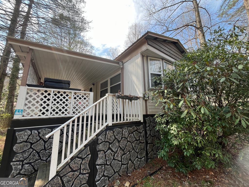Photo of 22 Leisure Woods Circle, Hiawassee, GA 30546 (MLS # 10822018)