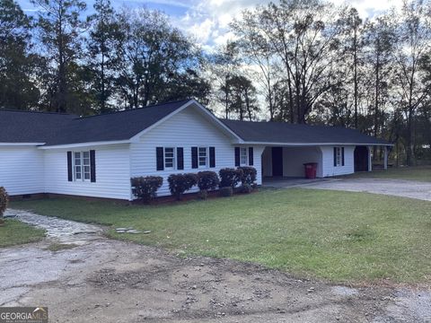 A home in Baxley