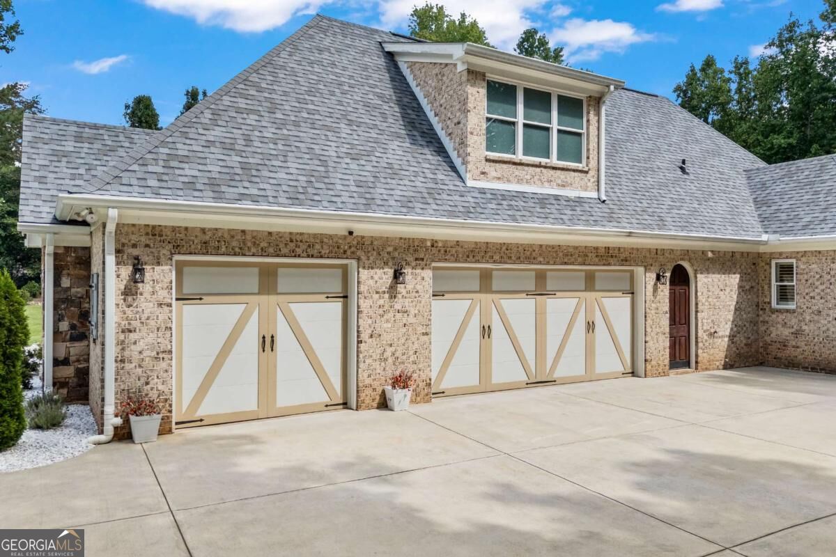 931 Antrim Glen DR
