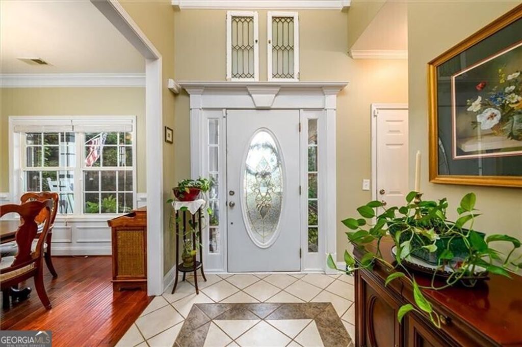 Photo of 9390 Resort Circle, Gainesville, GA 30506 (MLS # 10785988)