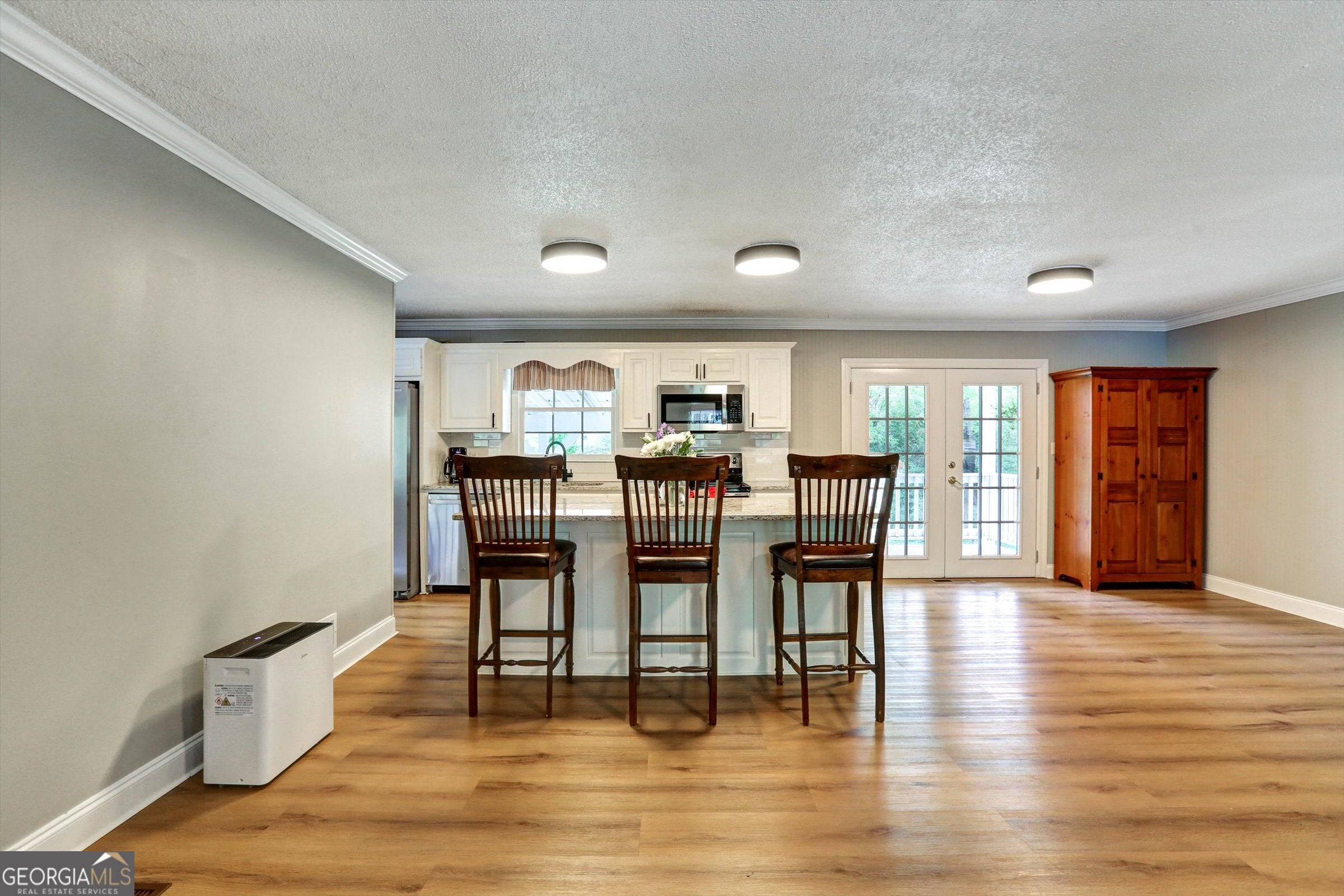 1095 Athens RD