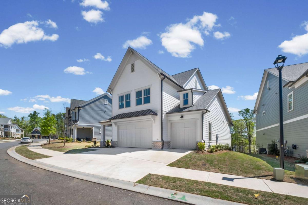 844 Lakemont DR