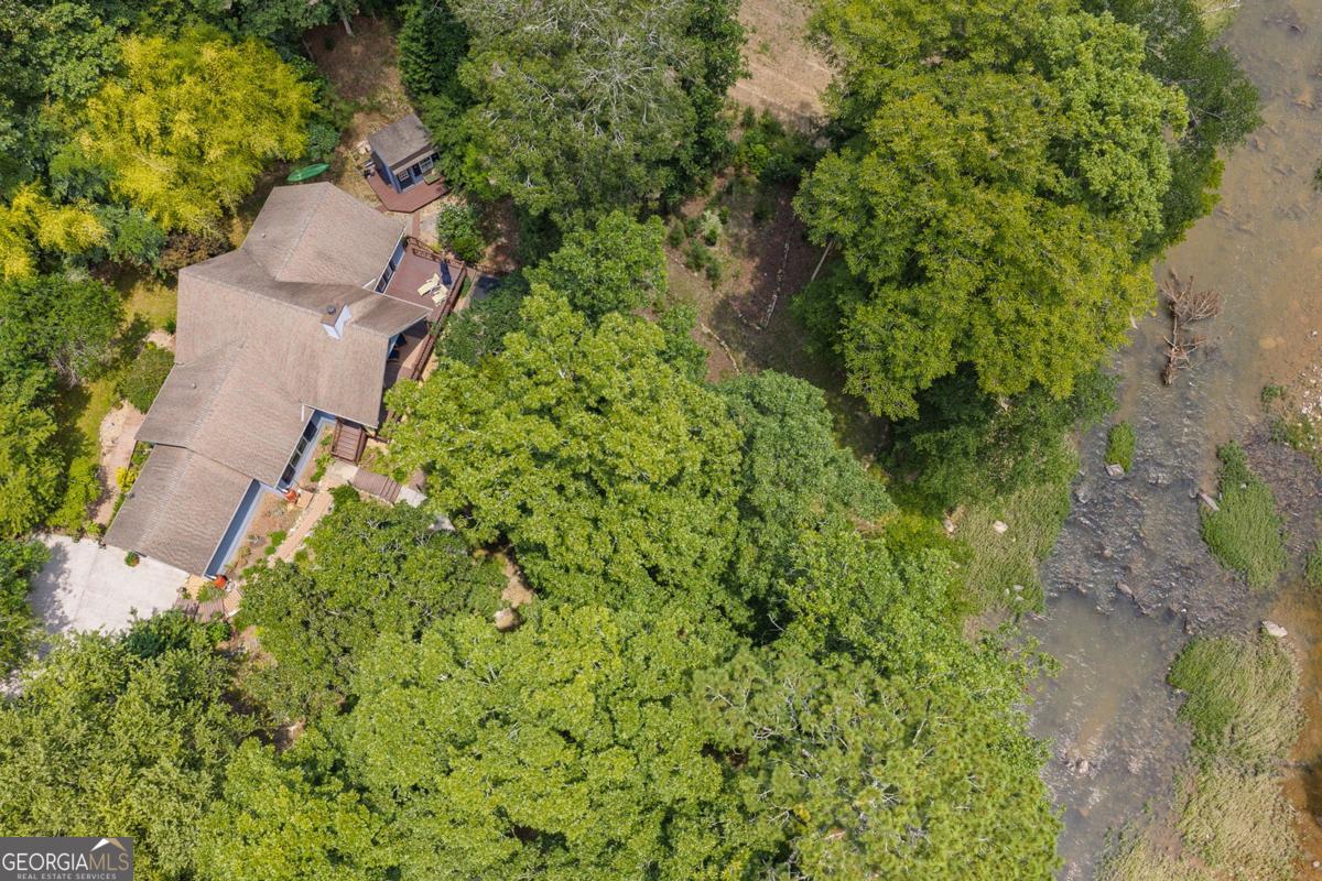 812 Lonsdale LN