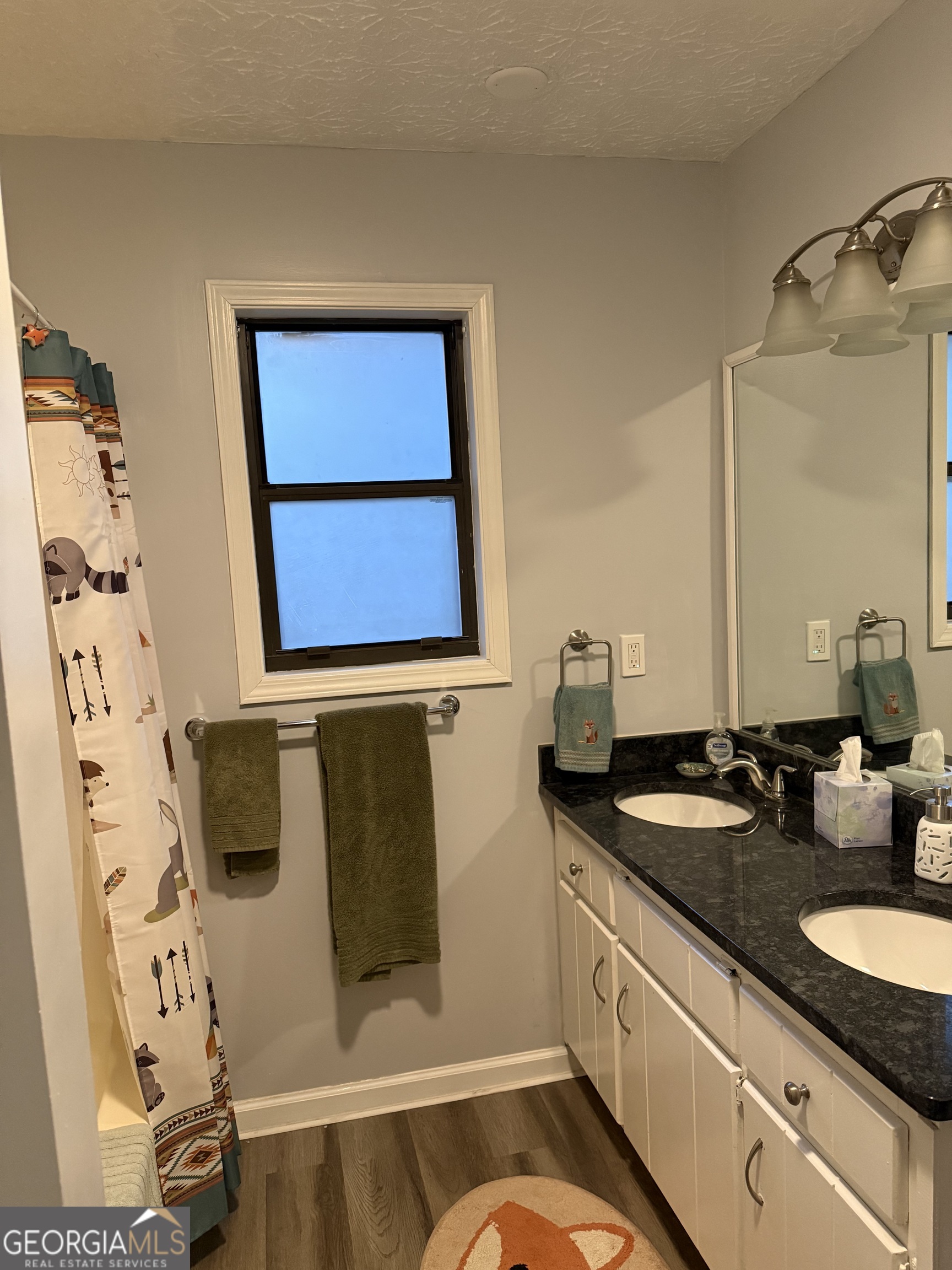 Old Roswell Corners - Residential Lease