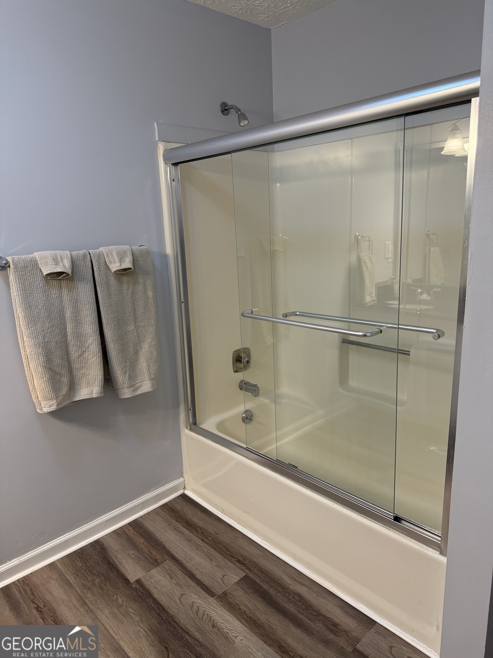 Old Roswell Corners - Residential Lease