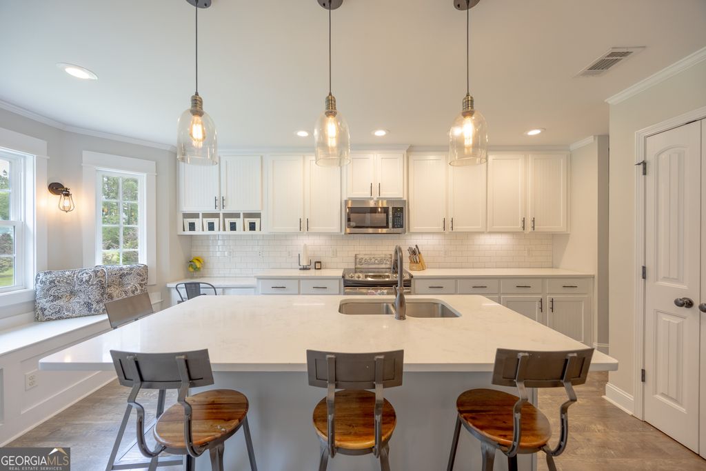 Photo of 242 Canterberry Place, Statesboro, GA 30458 (MLS # 10778550)