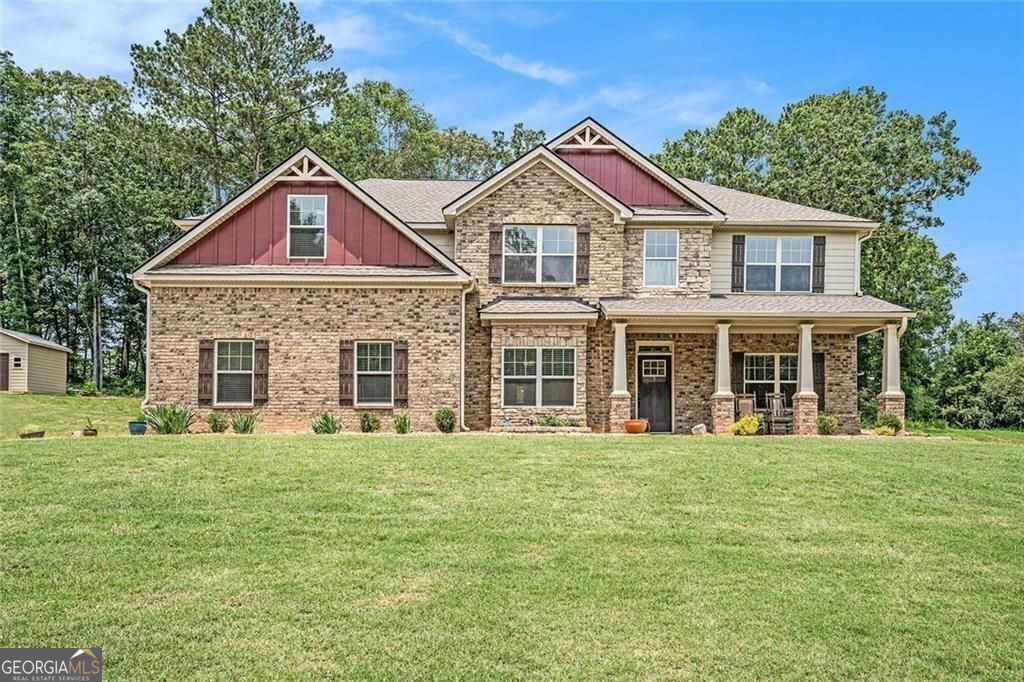 381 Homestead CIR