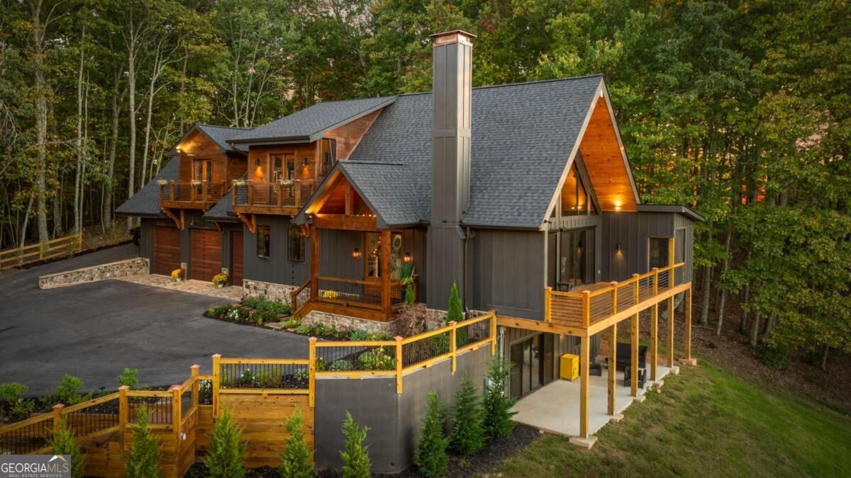 437 Big Valley DR