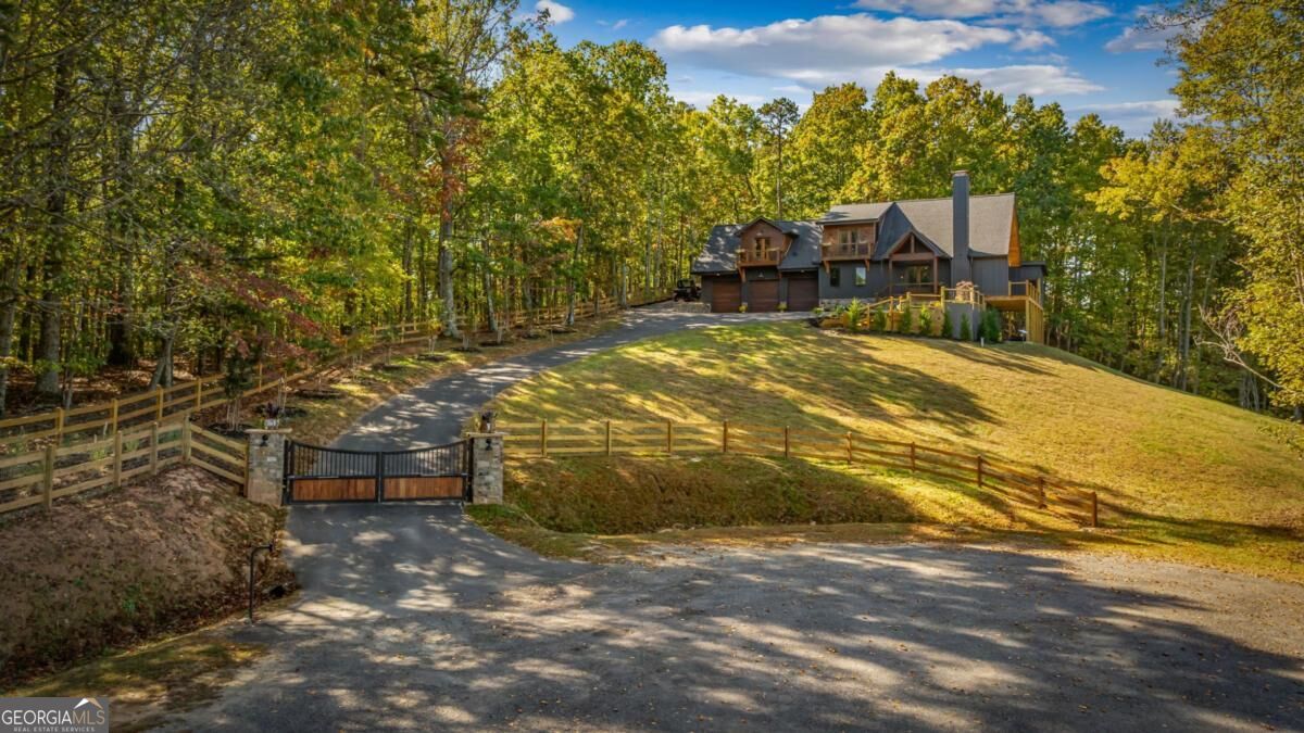 437 Big Valley DR