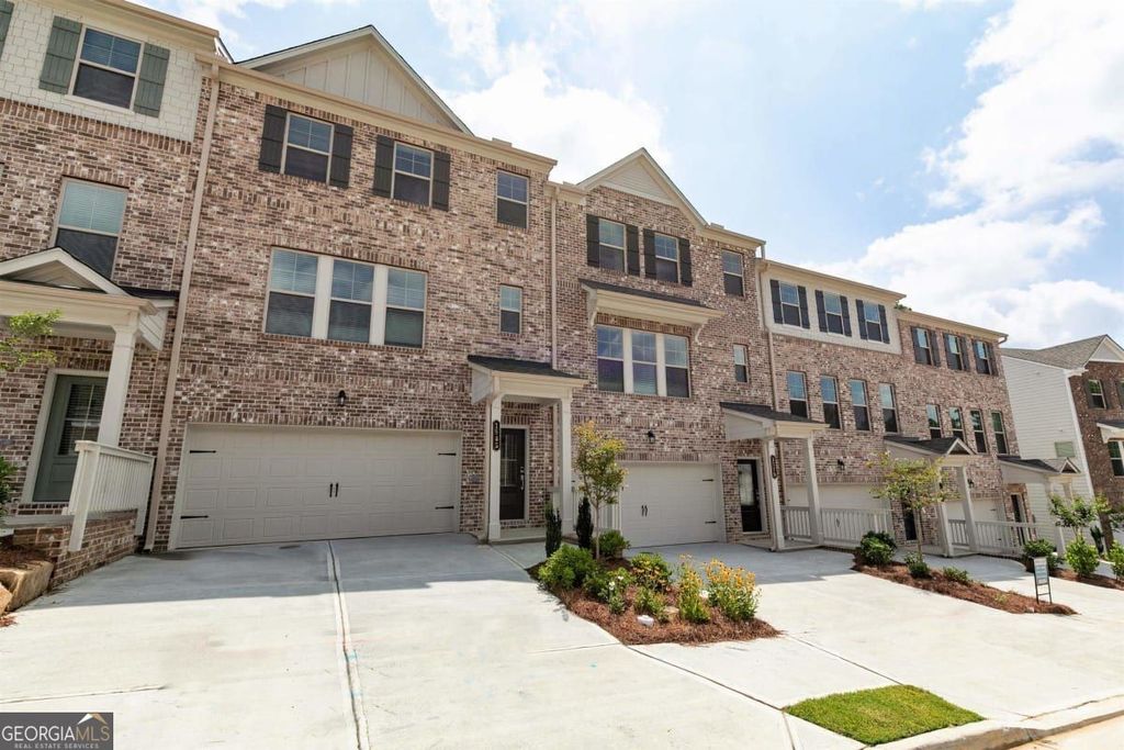 Photo of 1822 Oberlin Drive, Lawrenceville, GA 30043 (MLS # 10708987)