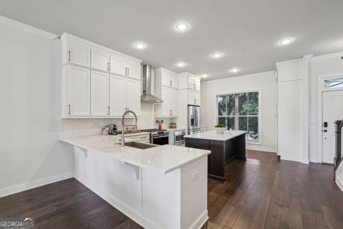 275 Cricket LN