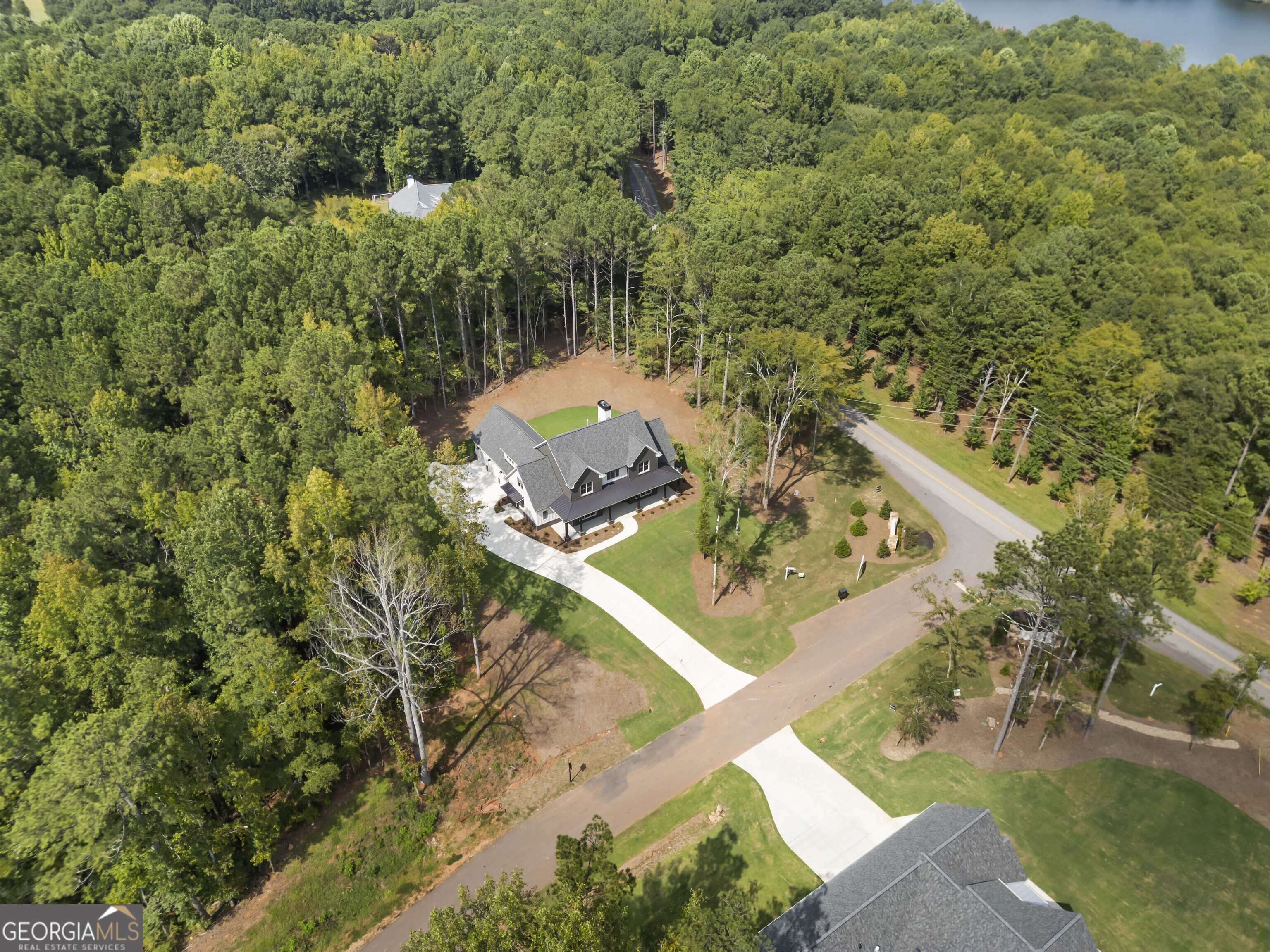 37 Alcovy Springs DR