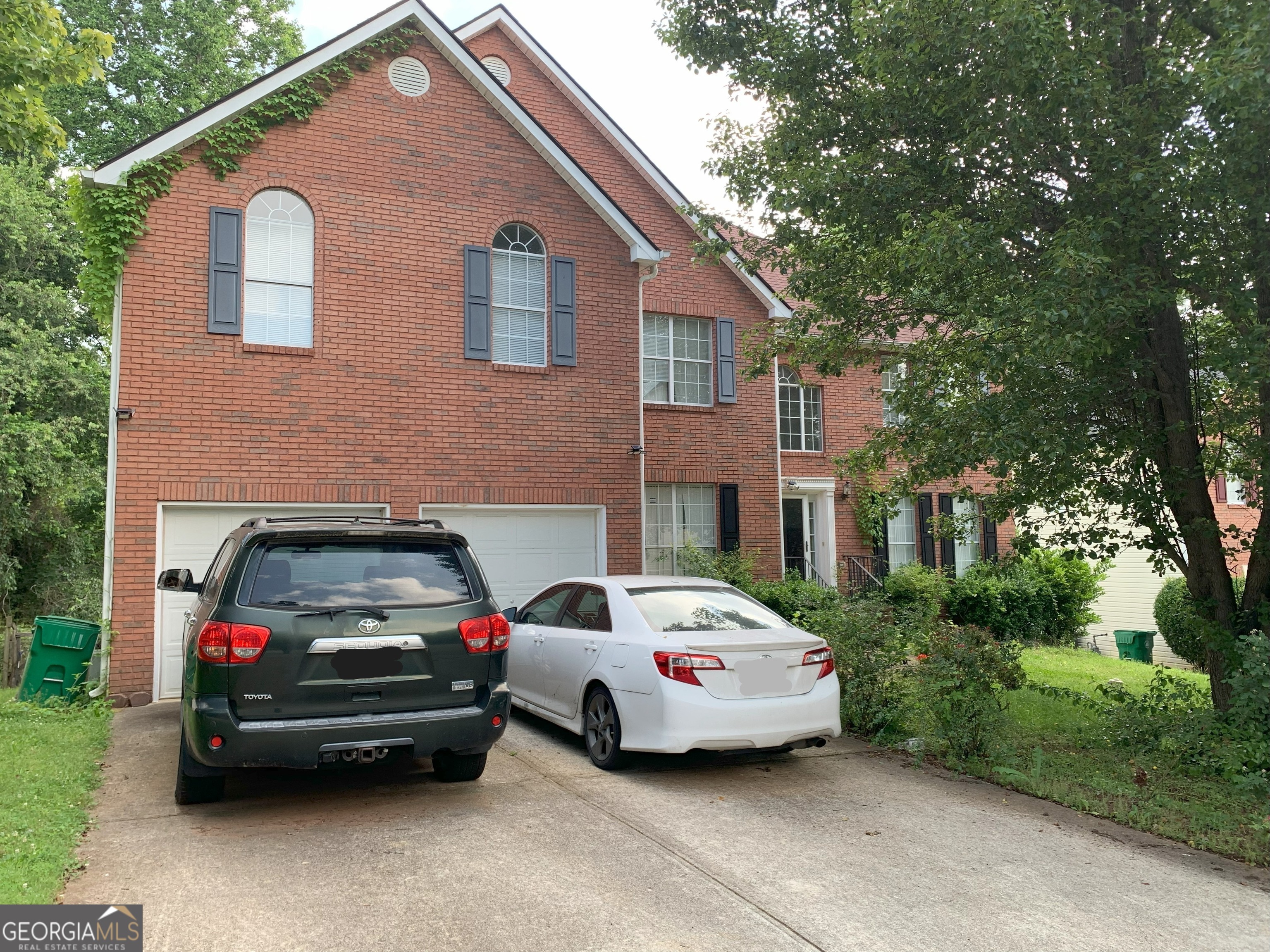 6570 Laurens WAY