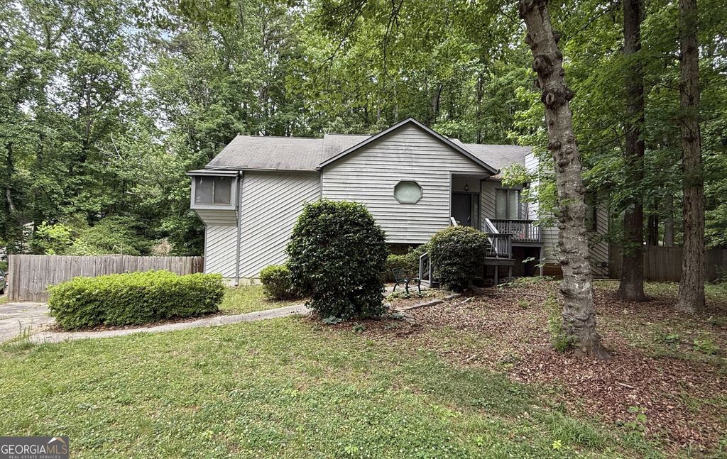 Photo of 829 Post Road Way, Stone Mountain, GA 30088 (MLS # 10766608)