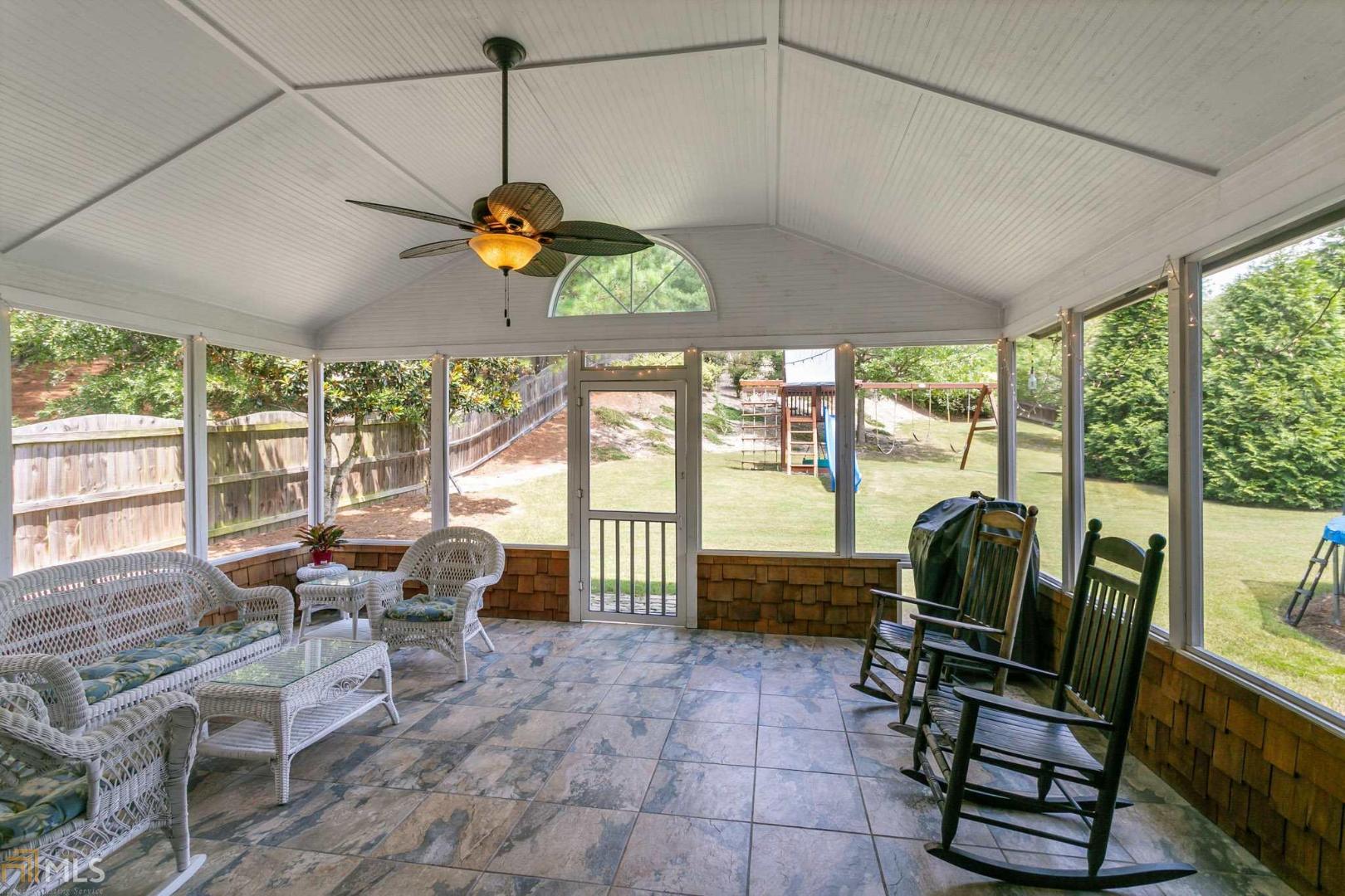 Kingsbridge Pointe - Residential