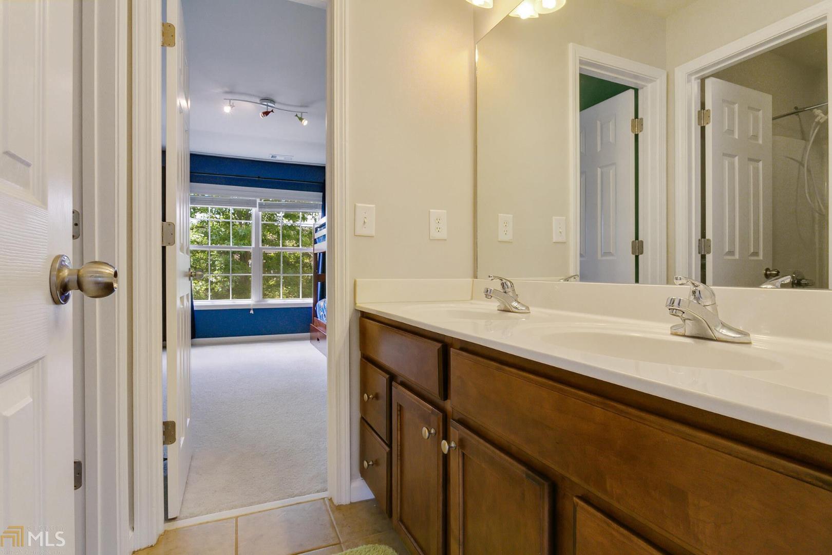 Kingsbridge Pointe - Residential