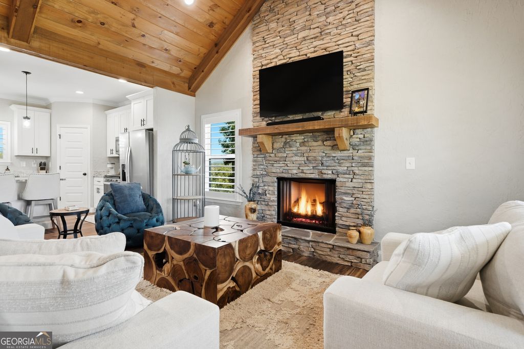 Photo of 131 Jakes Landing Dr, Ellijay, GA 30540 (MLS # 10767680)