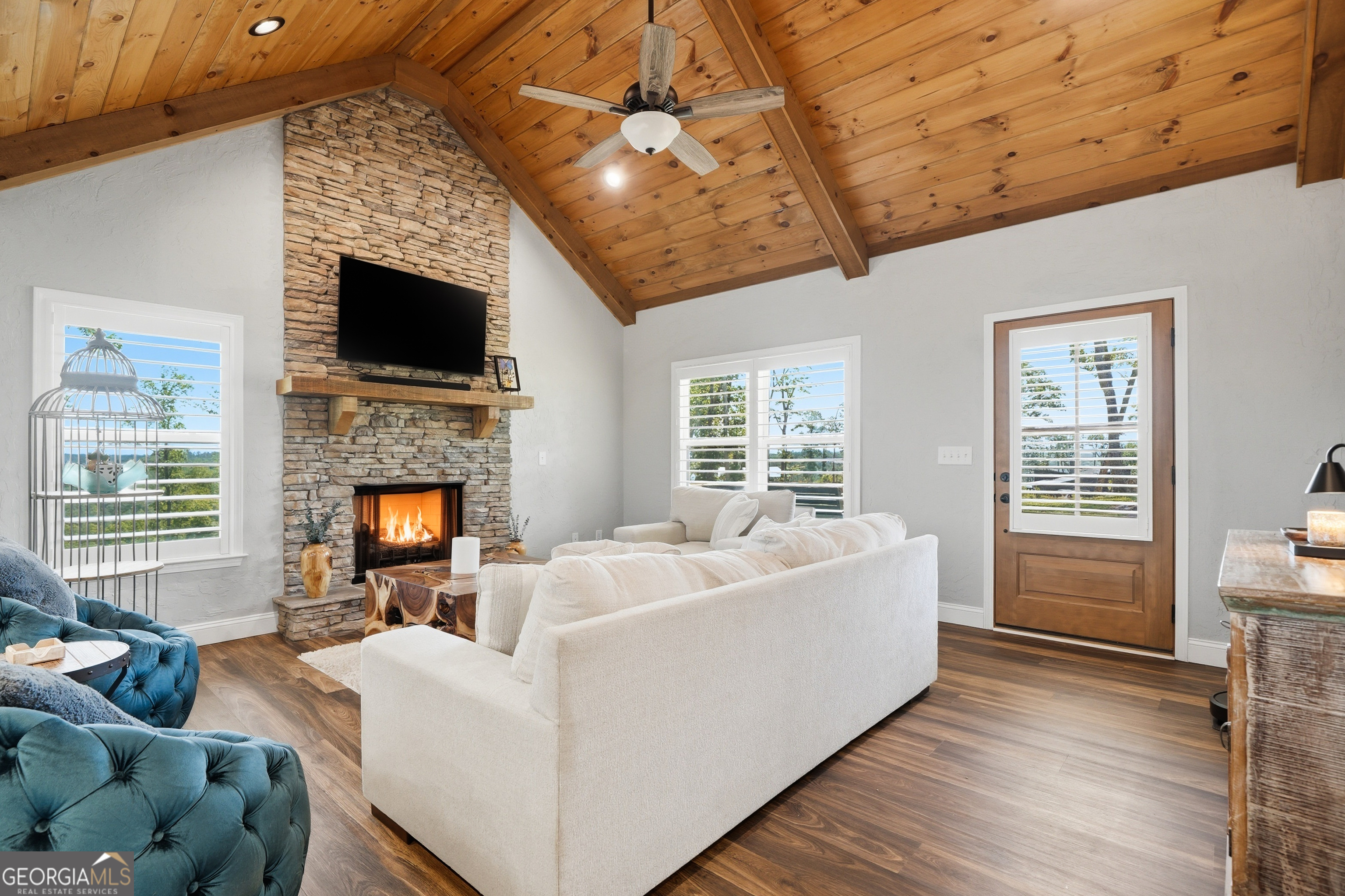 131 Jakes Landing DR