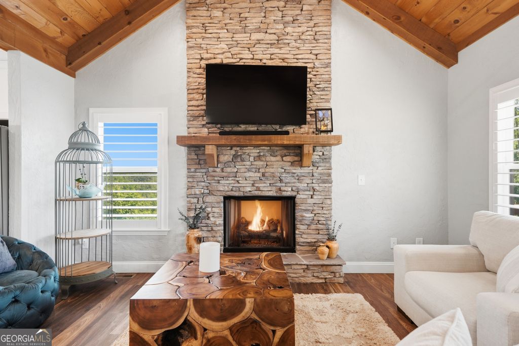 Photo of 131 Jakes Landing Dr, Ellijay, GA 30540 (MLS # 10767680)