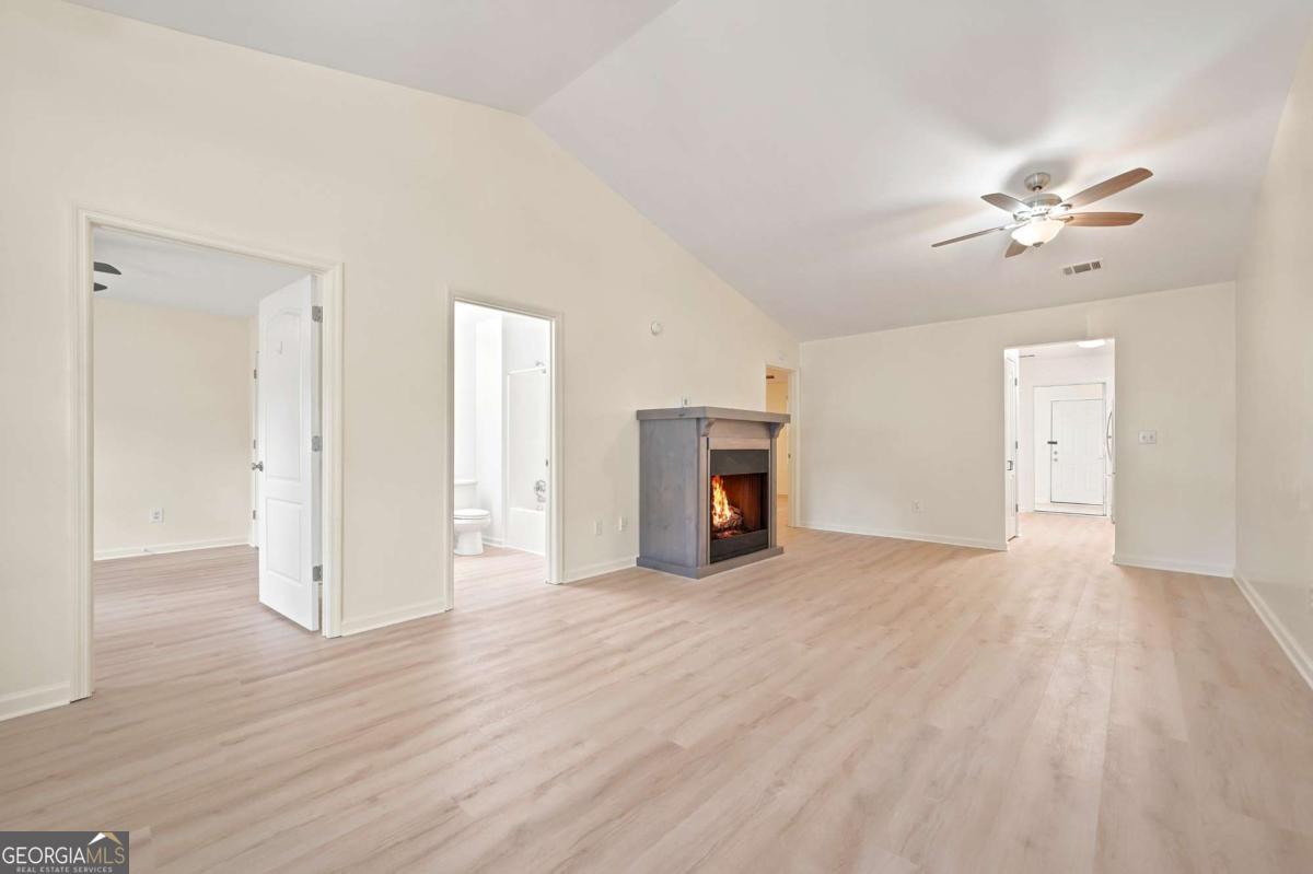 30 Brittany CT 20