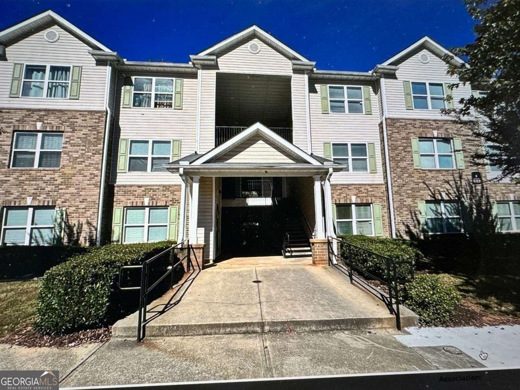Photo of 3203 Fairington Ridg Circle, Lithonia, GA 30038 (MLS # 10715151)