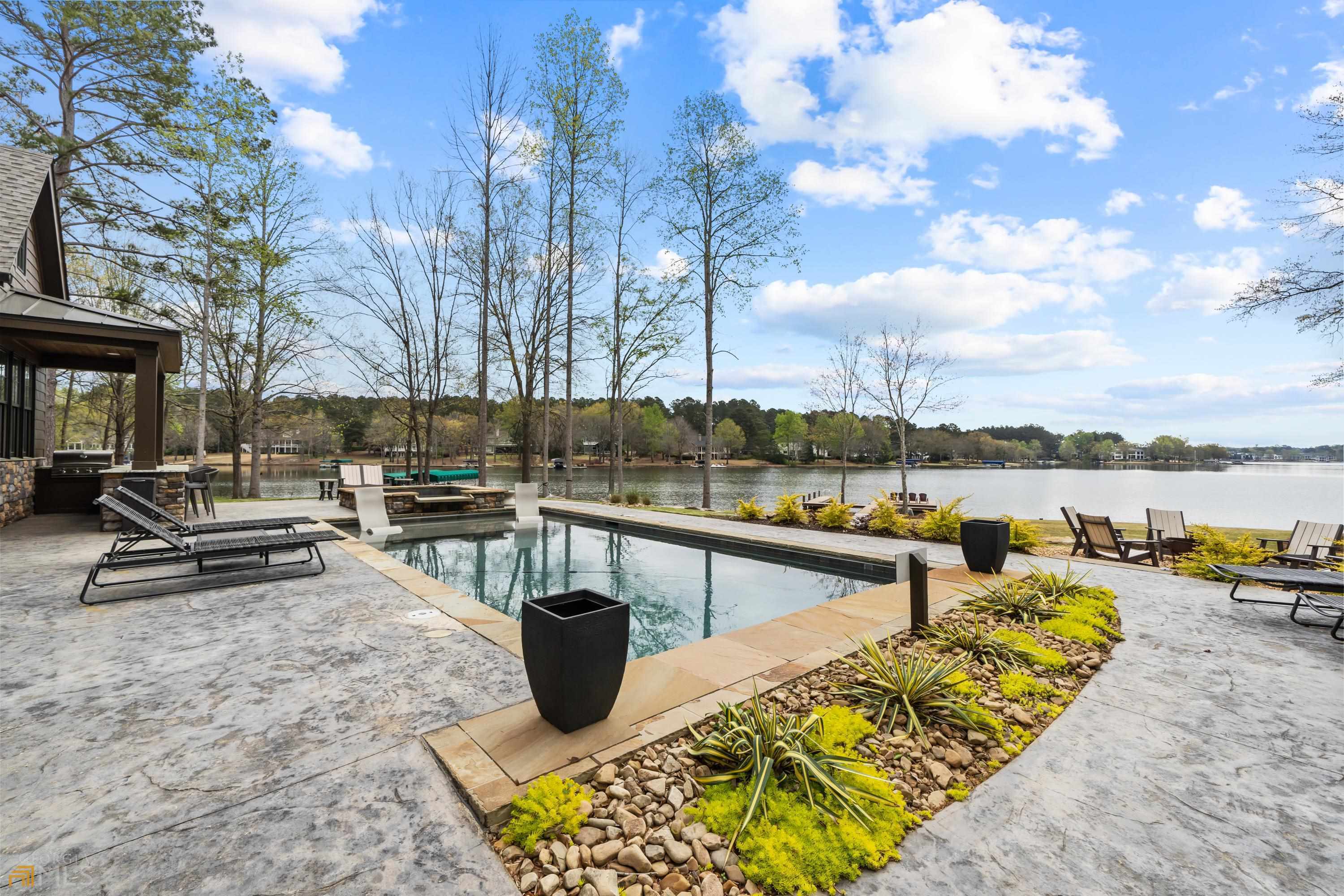 phoenix lake - Residential